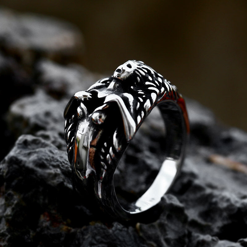 Womans Empty Heart Ring