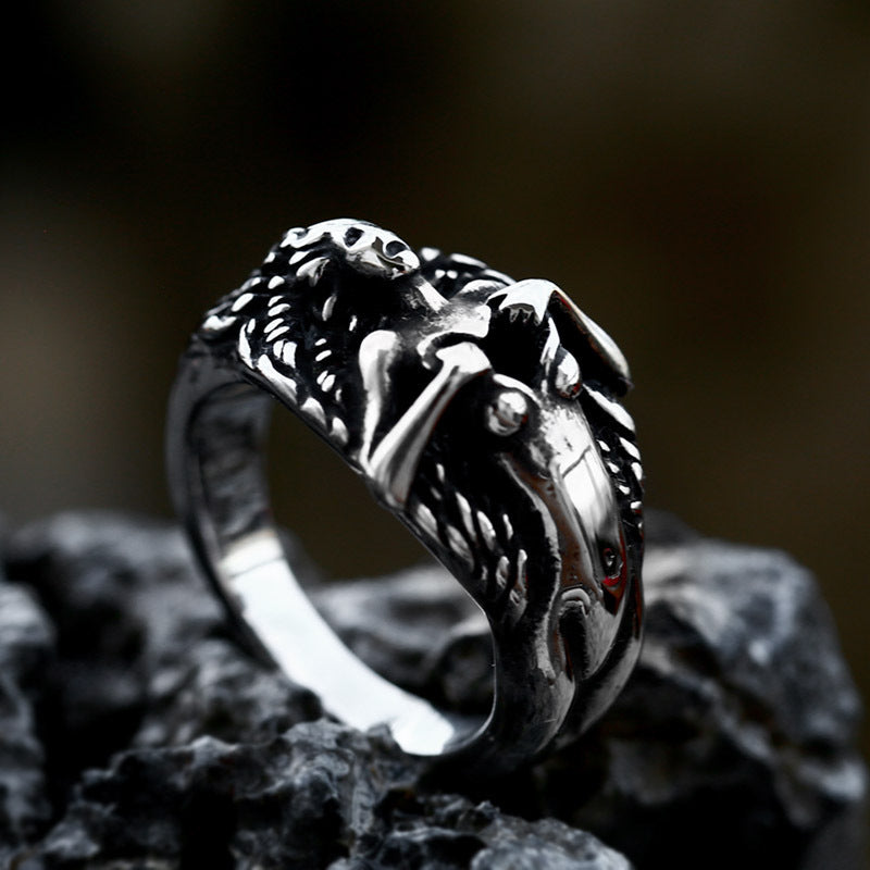 Womans Empty Heart Ring